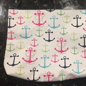 Thirtyone Zipper Pouch